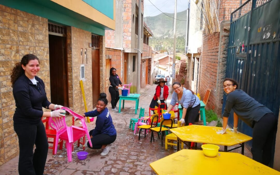 Embrace Impact while traveling: Your Ultimate Guide to Volunteering in Peru.