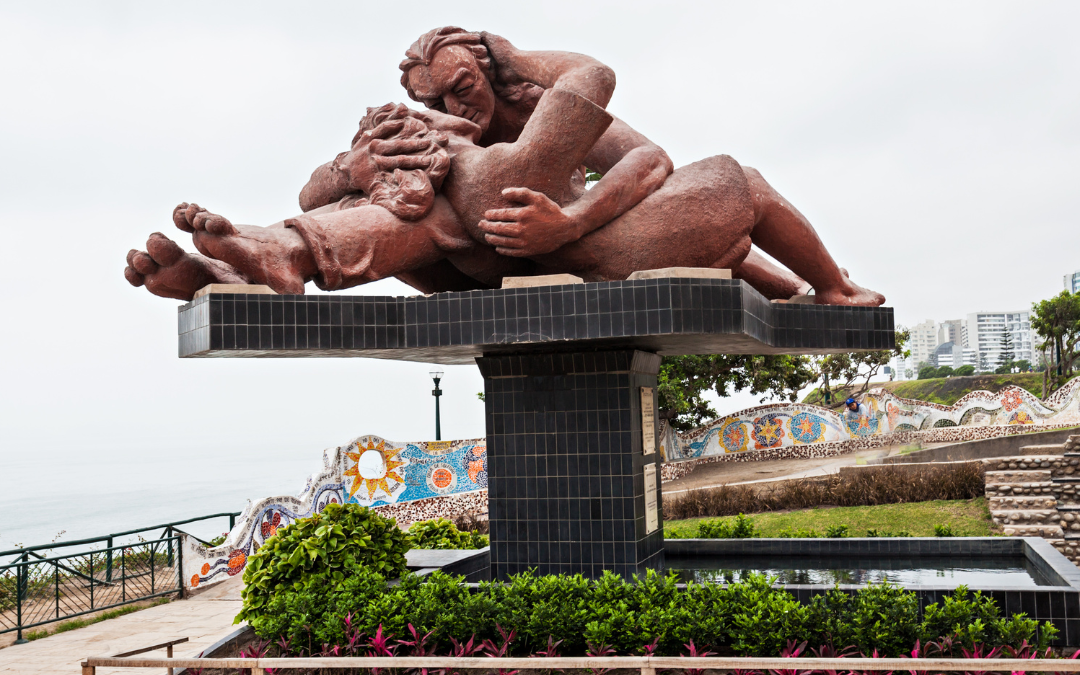 Parque del Amor Peru Guide: History, Hiking, Facts, Maps, and Tours